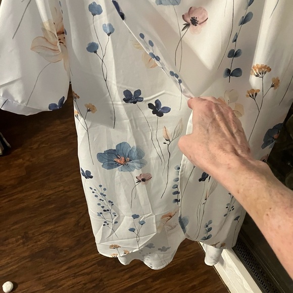 Flowery two piece short set size XL - Picture 2 of 5